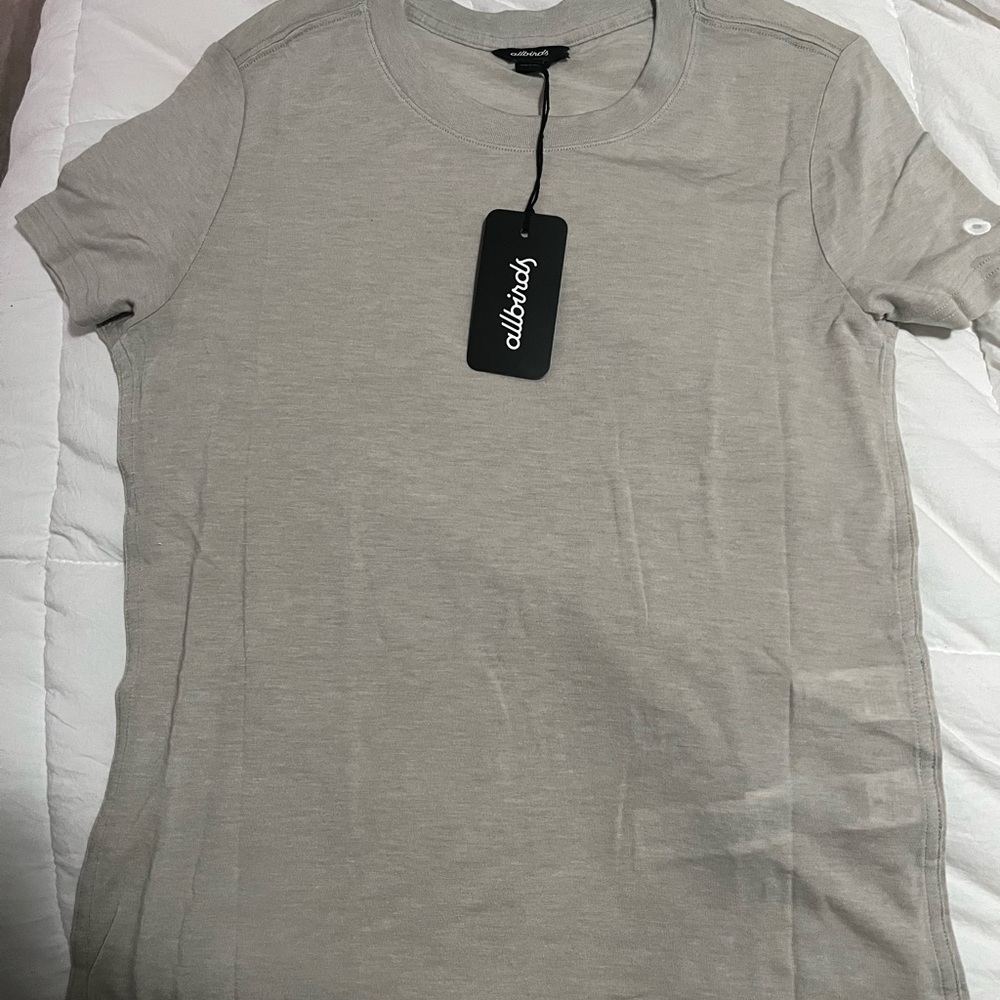 All birds T-shirt - Brand new with tags